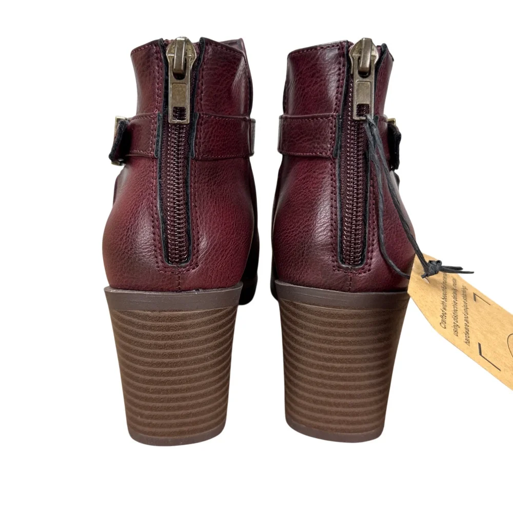 NWT Frye & Co Pembrooke Burgundy Leather Booties 6.5M Ankle Western Harness Belt